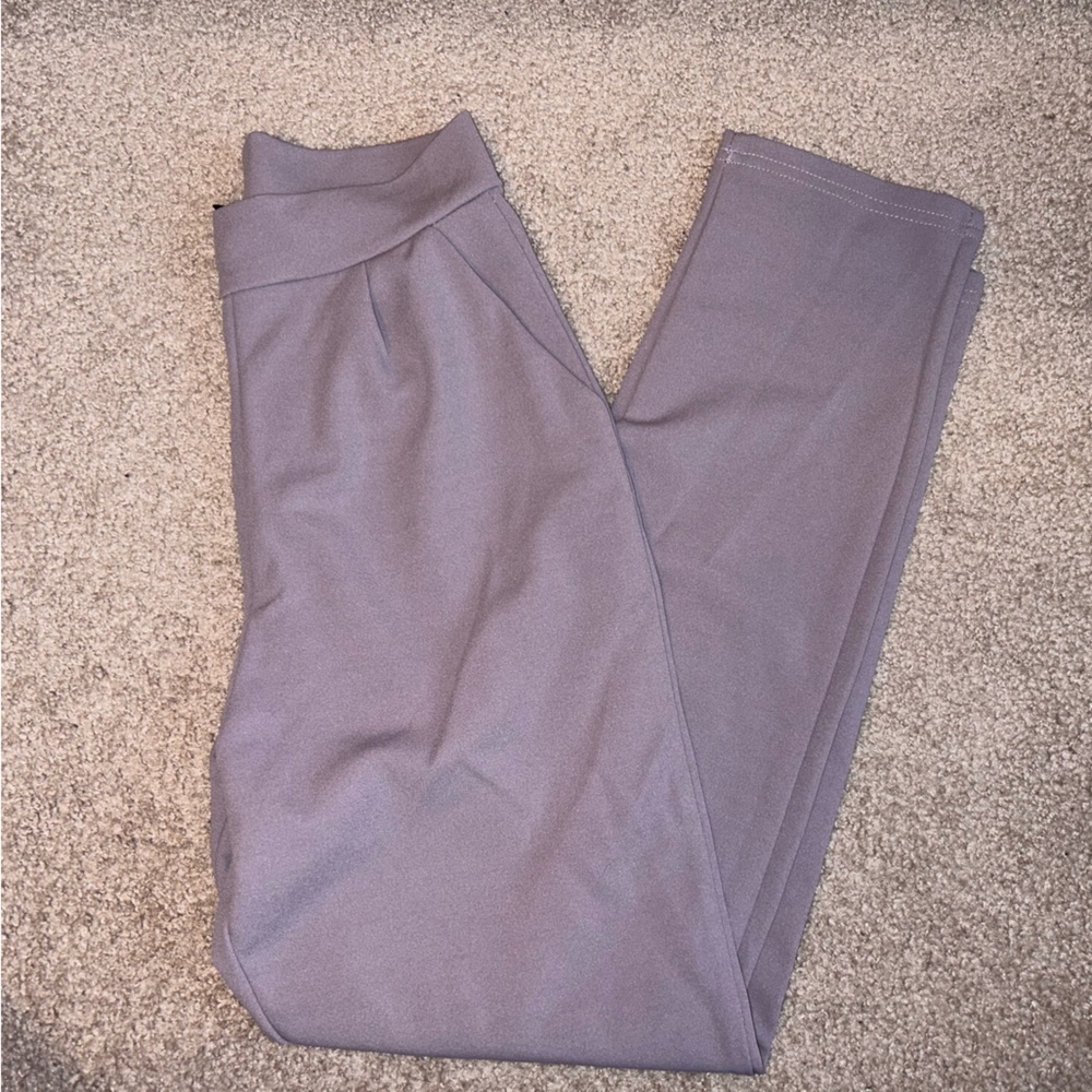 High-Rise Slant Pocket Tapered Pants! Brand: SHEIN - Size: XS - Color: Purple